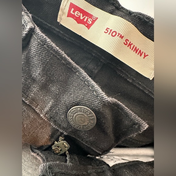 3/$15 Girls’ 510 Skinny Levi’s in Black- Size 10 - Picture 6 of 6